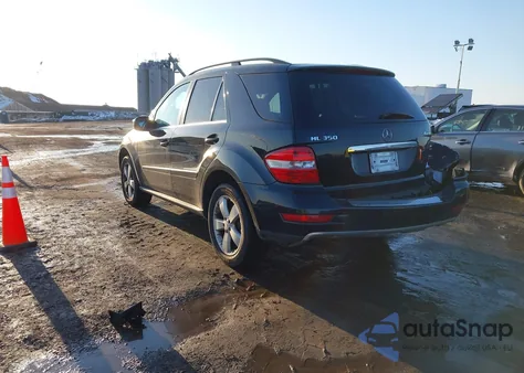 2010 Mercedes-Benz Ml 350 4Matic z USA, uszkodzony, nr VIN 4JGBB8GB4AA612718